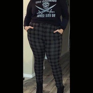 🚫SOLD 🚫Torrid Stretch High Waisted Plaid Pants